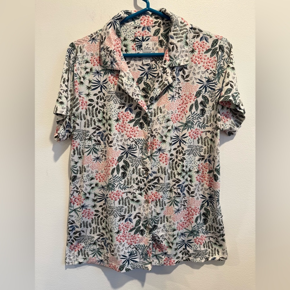 Like new Echo Floral Print Women's pajama short set size small